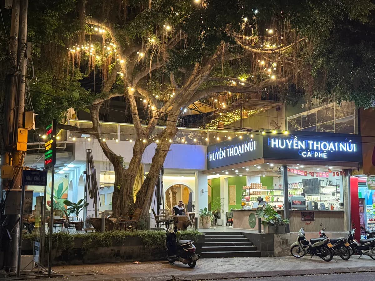 Huyền Thoại Núi Cà Phê