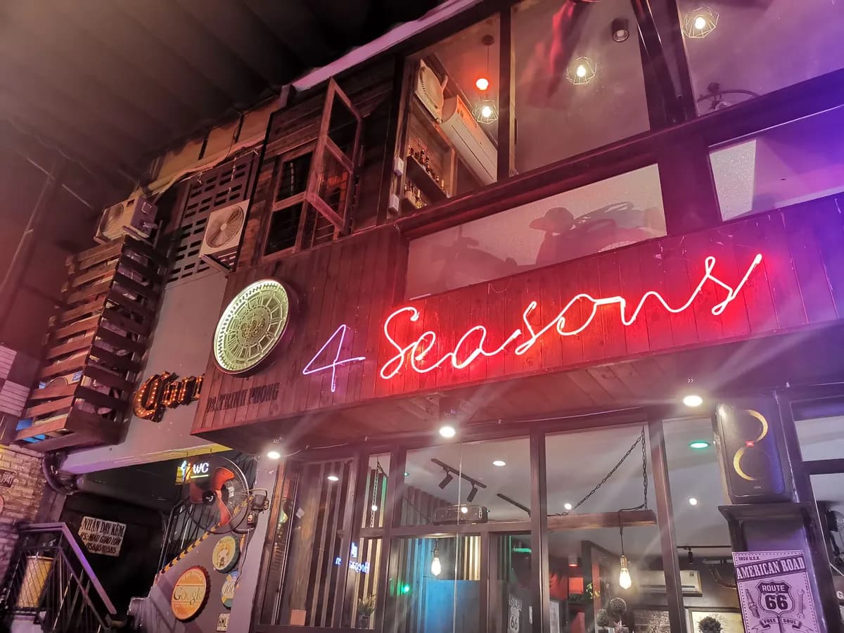 No. 02 Beer Pub