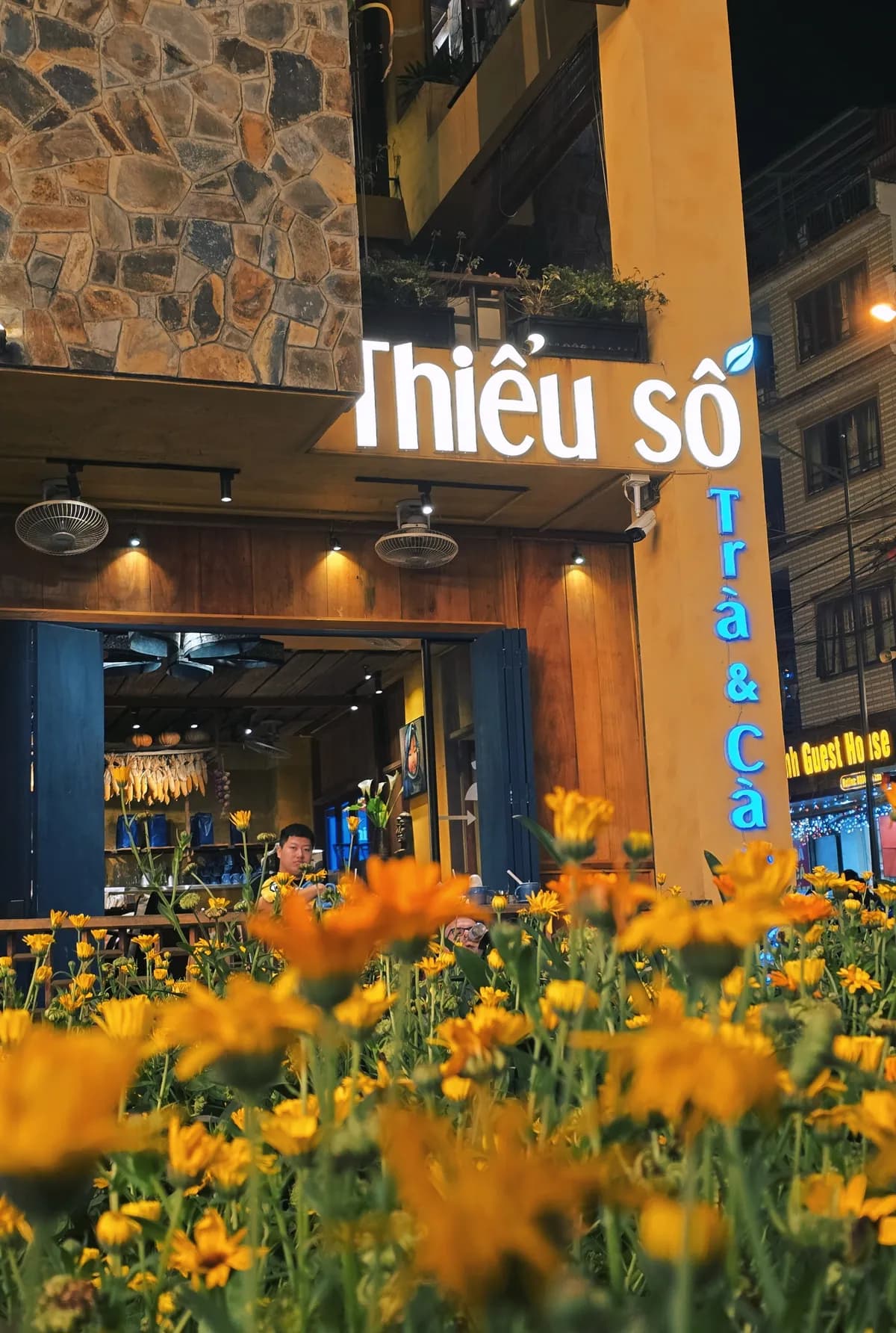 Thiểu Số Trà & Cà Phê - SaPa
